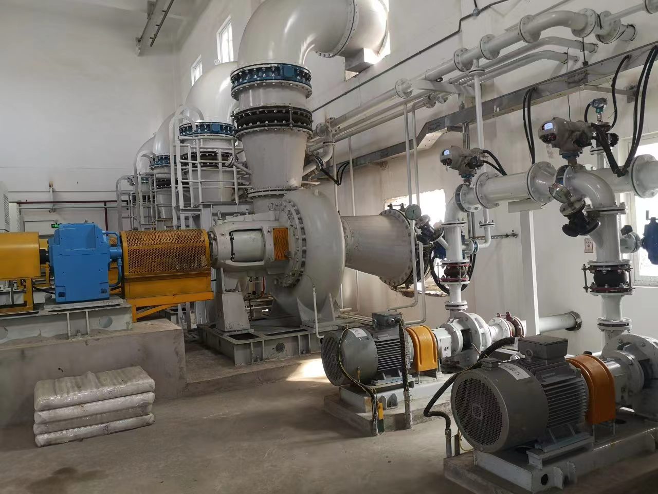 濟甯(ning)華源電熱(re)廠安裝脫(tuo)硫泵